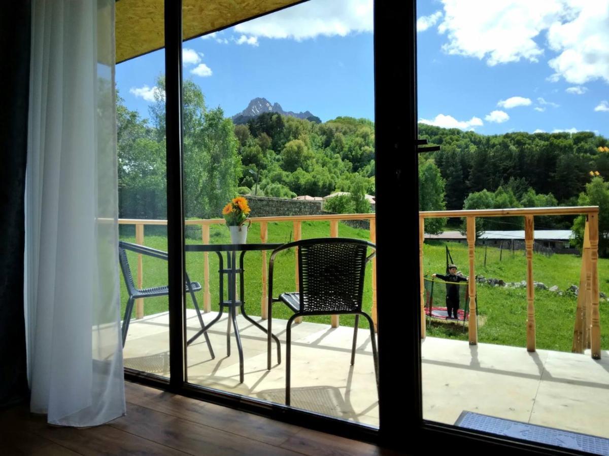 Terkhena Hotel Kazbegi Bagian luar foto
