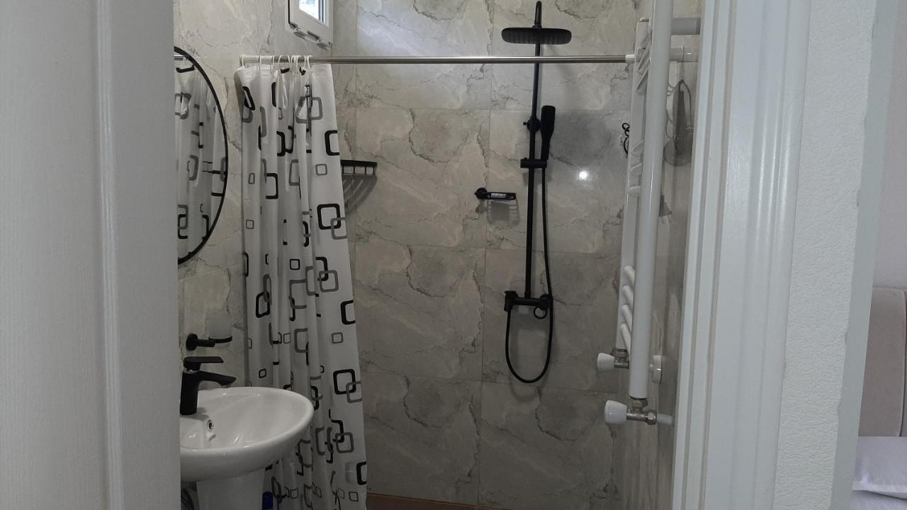Terkhena Hotel Kazbegi Bagian luar foto